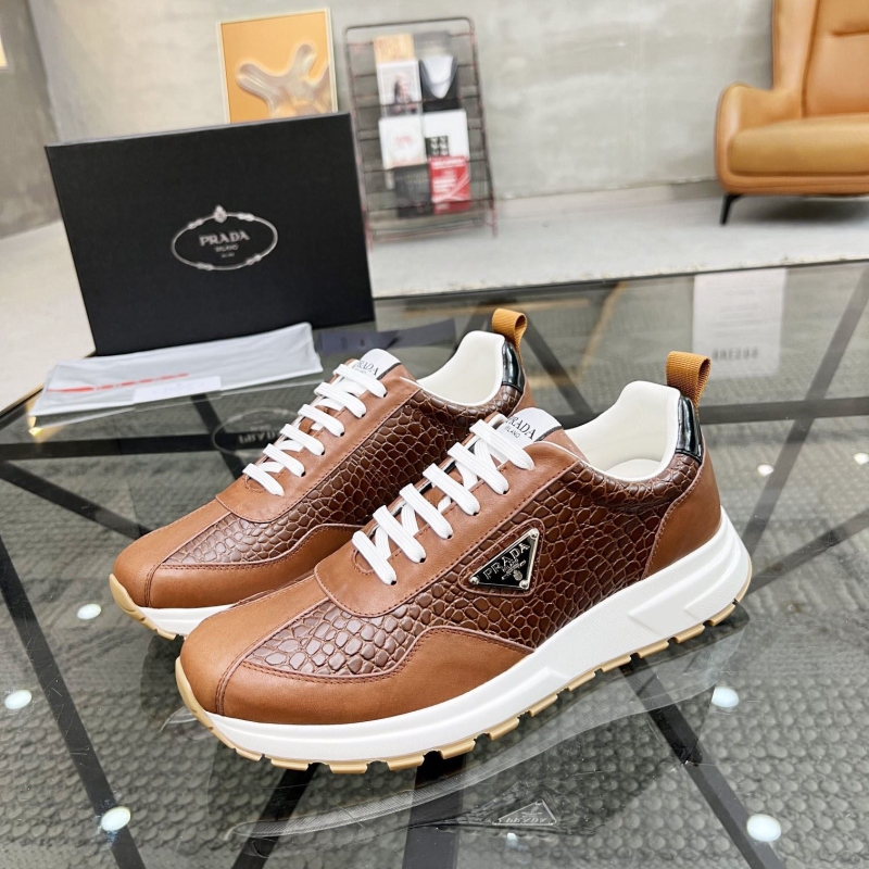 Pra*a casual shoes